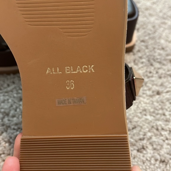 NWOT ALL BLACK pyramid t sandal in Brown/Gold - Size 36 EUR - Picture 6 of 14